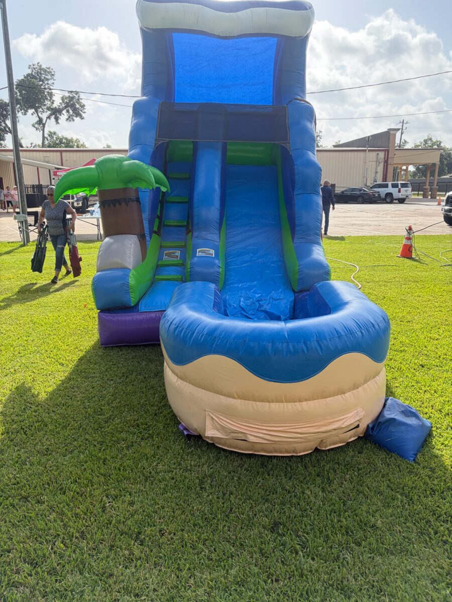 kids waterslide